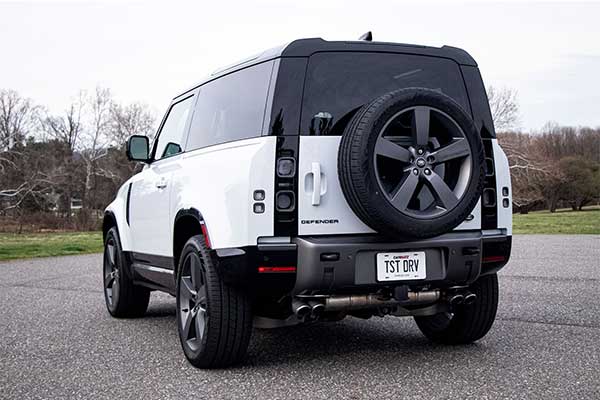 Land Rover Defender 90 V8 3-Door Is A Unique SUV And The Last Of Its Kind