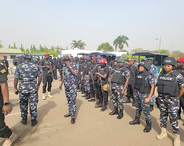 Today's Photos : IGP Joins Officers To Patrol Abuja-Kaduna Expressway - autojosh 