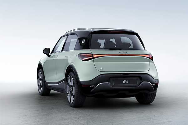 Smart #1 Revealed As A Tiny Electric SUV With a Good Amount Of Power