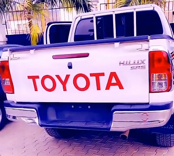 Tonto Dikeh Finally Retrieves Brand New Toyota Hilux She Bought For Ex-boyfriend, Kpokpogri - autojosh 