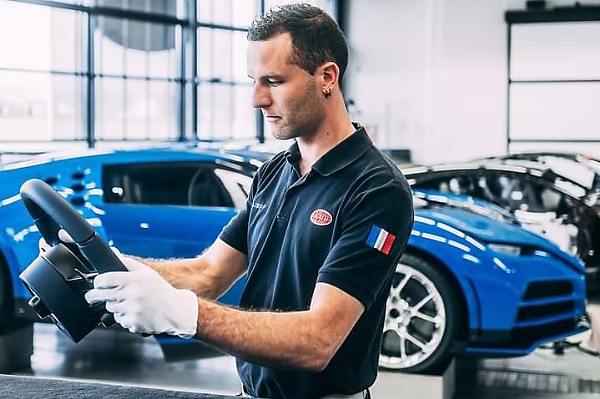 It Takes 16 Weeks To Assemble The Interior Of The Exclusive $9M Bugatti Centodieci - autojosh 