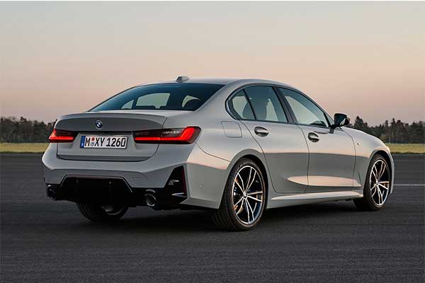 BMW Refreshes 3-Series For 2023 With A New Infotainment System And Exterior Tweaks