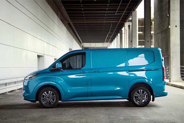 New Ford E-Transit Custom is a 'high-tech business hub' with 236