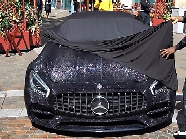 Nigerian Celebrity Jeweller Malivelihood Unveils Diamond-encrusted Mercedes - autojosh 
