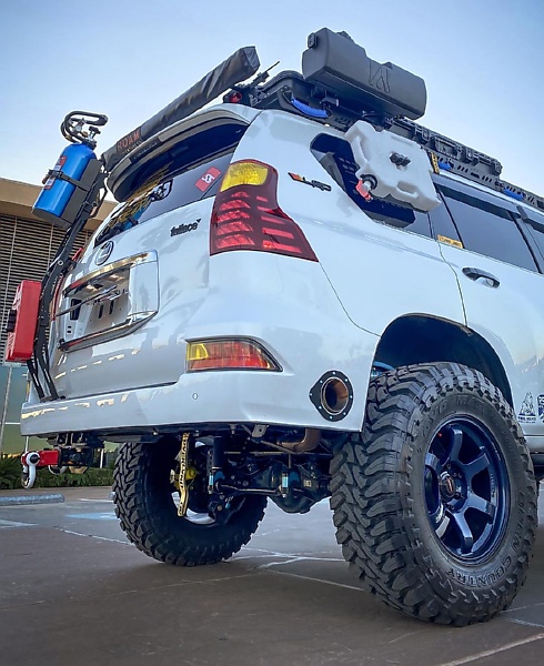 Today's Photos : SEMA-featured Custom 'Pure 4×4' Is A Lexus GX460 On Steroids - autojosh 