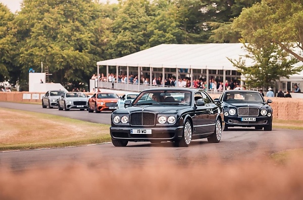 Ten Bentleys On Grand Parade To Celebrate 40 Years Of Turbocharged Models - autojosh