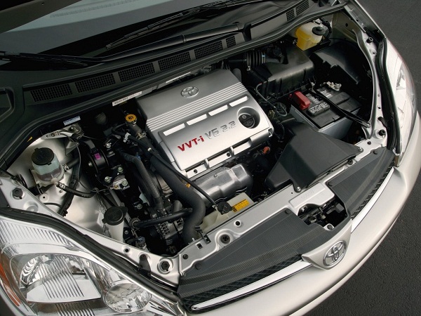 toyota camry engine bay