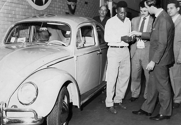 Brazilian Soccer Legend Pele Showing Off His 'Car Gifts' - autojosh 