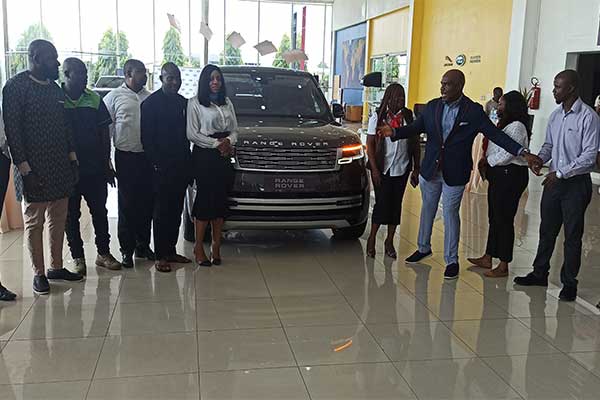 Range Rover Autobiography Wins Luxury Car Of The Year At Nigeria Auto Journalists Association Awards - autojosh 