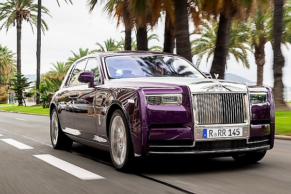 Journalists Allowed To Drive, And Be Driven In the Newest Rolls-Royce Phantom 8 Series II - autojosh 