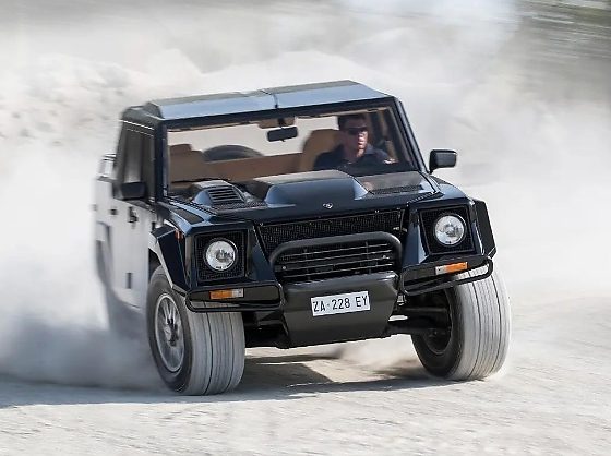 World’s First SuperSUV : Lamborghini’s Military-style LM002 Dubbed “The Rambo Lambo” Turns 40 Years - autojosh