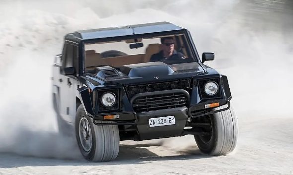 World’s First SuperSUV : Lamborghini’s Military-style LM002 Dubbed “The Rambo Lambo” Turns 40 Years - autojosh