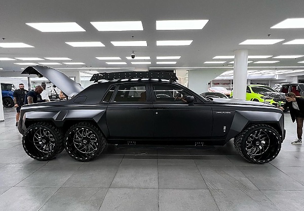 Someone Turned A Rolls-Royce Phantom Into A Six-wheeled Off-roading Beast - autojosh