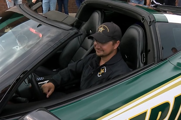 U.S Police Shows Off Its Latest Car, A Chevrolet Corvette Seized From A Felony Suspect - autojosh 