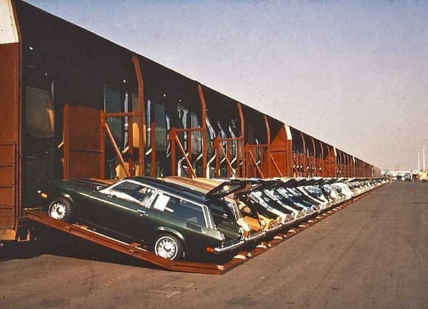 Vert-A-Pac: GM Shipped The Chevrolet Vega 'Vertically, Nose-down' In 1960s - autojosh 