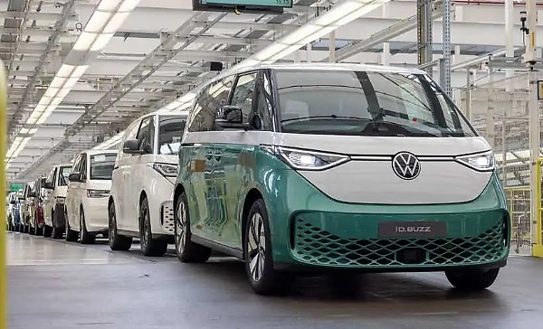 VW Starts ID. Buzz Production, Plans To Make 130,000 Units Per Year - autojosh