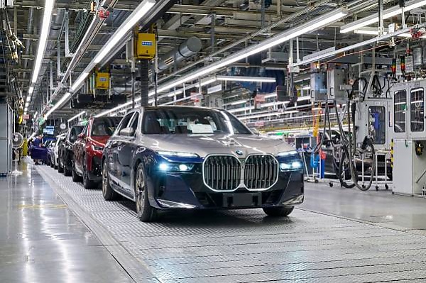 Hike In BRT Fares, 2023 BMW 7-Series Enters Production, Armoured LX 600 And BMW i7, News In The Past Week - autojosh