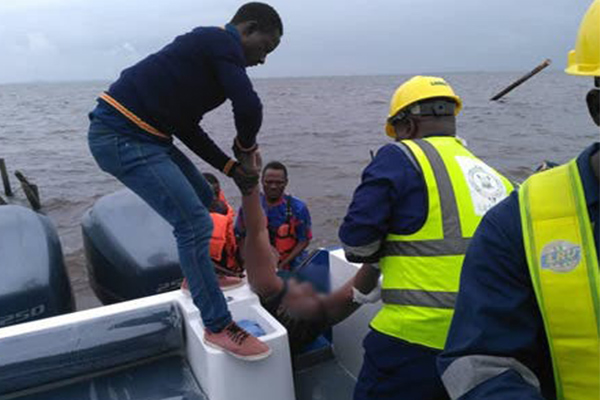 2 Die, 15 Rescued In Fresh Boat Mishap On Lagos Water