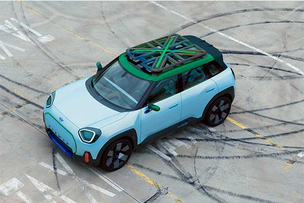 Mini Showcases Aceman Crossover EV Concept With Classic Elements