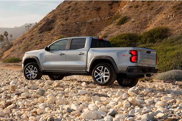 2023 Chevrolet Colorado Debuts, Drops V6 For Turbo 4 And Loaded With Tech