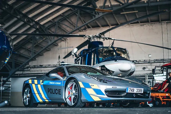 Czech Police To Chase Down Illegal Street Car Racers With This Ferrari 458 Italia It Seized - autojosh
