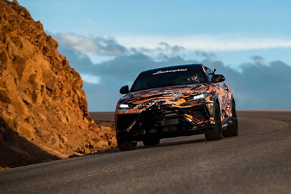 2023 Lamborghini Urus Becomes The Fastest SUV At Pikes Peak, Tackling 156 Turns In 10 Mins 30s - autojosh 
