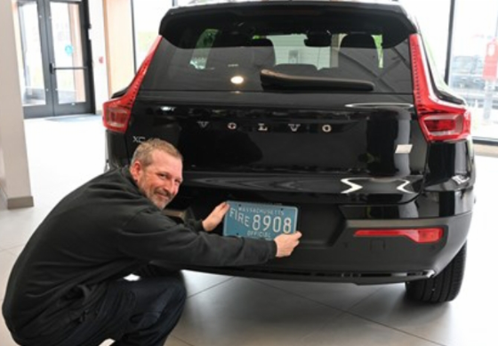 Firefighters Will Slice Up New Volvo XC40 Recharge EV To Learn How To Rescue During Fires - autojosh