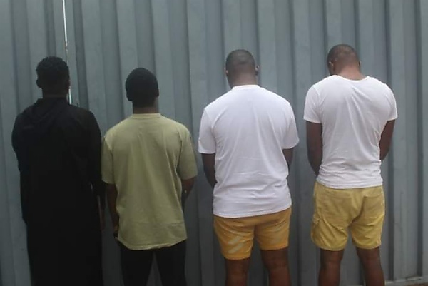 EFCC Arrests Internet Fraud Suspects In Edo And Abuja, Recovers Mercedes CLA, GLK, C300, Venza, EX350, Camry - autojosh 