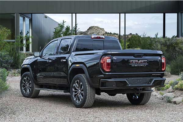 GMC Takes The Lid Off The Rugged Yet Luxurious 2023 Canyon Pickup Truck
