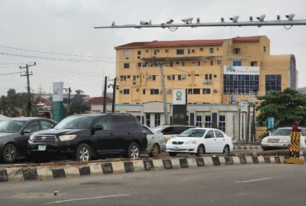 Man Who Beat Traffic Light In Lagos Got A ₦20K Penalty Through Text Message - autojosh 