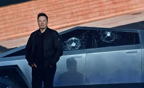 When Tesla Tried To Show Off Cybertruck's “Unbreakable” Windows But Shattered It During Live Demo (Video) - autojosh 