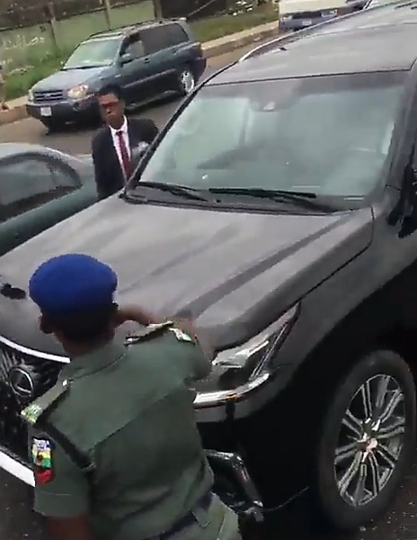 Broadcaster Pays ₦70,000 Fine For Driving On BRT Lane, Seized Car Released To Him, Apologises On TV - autojosh