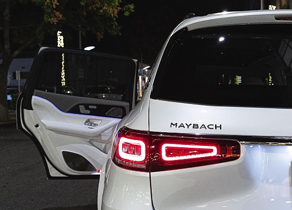 Rapper Diddy Surprises Girlfriend, Yung Miami, With A Mercedes-Maybach GLS 600 SUV - autojosh 