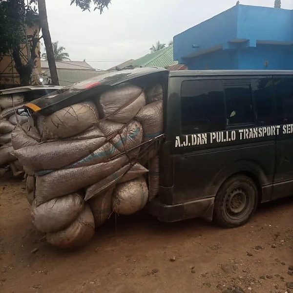 Today's Photos : FRSC Flagged Down Two 'Seriously' Overloaded Vehicles In Abuja - autojosh 