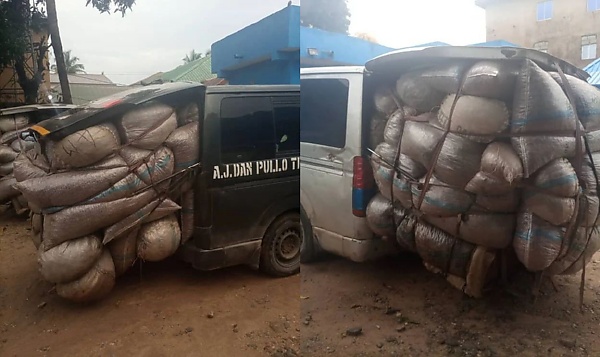 Today's Photos : FRSC Flagged Down Two 'Seriously' Overloaded Vehicles In Abuja - autojosh