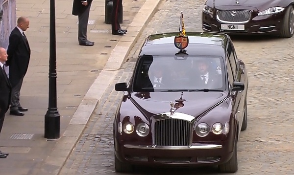 Moment King Charles III Arrives For Queen's Funeral In ₦5 Billion Armored Bentley State Limousine - autojosh