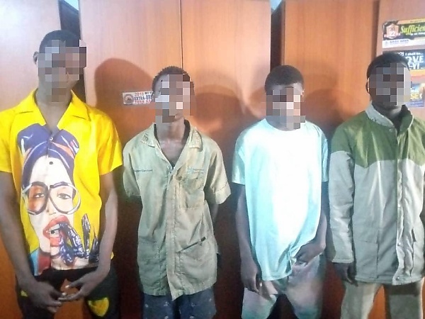 Police In Lagos Arrest Brain-box Thieves Who Stole 'Three' From Mercedes SUVs Brought In For Repairs - autojosh 