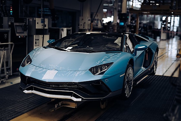 After 11 Years, The Final Lamborghini Aventador Rolls Off The Assembly Line - autojosh 