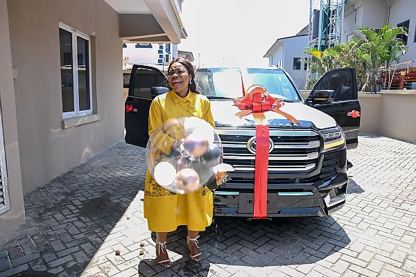 Gospel Artiste, Mercy Chinwo, Gets Toyota Land Cruiser As Birthday Gift From Her Husband - autojosh 