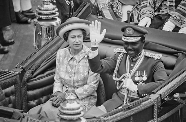 Today's Photos : Nigerian Head of States Gowon, Babangida And Shagari Rides With Queen Elizabeth II - autojosh 