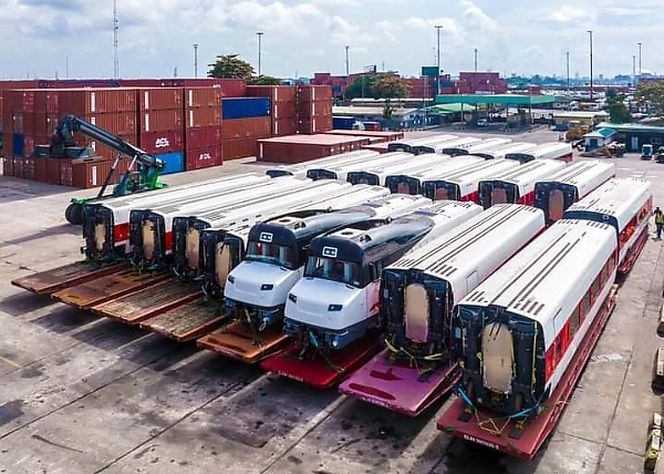 Two Train Sets Of 21 Cars For the Lagos Red Line Project Arrives Ahead Of Launch In Q1 2023 - autojosh 
