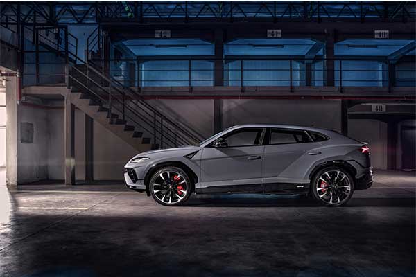 Lamborghini Launches Luxury Focus Urus S As New Base Model With Lots Of Power