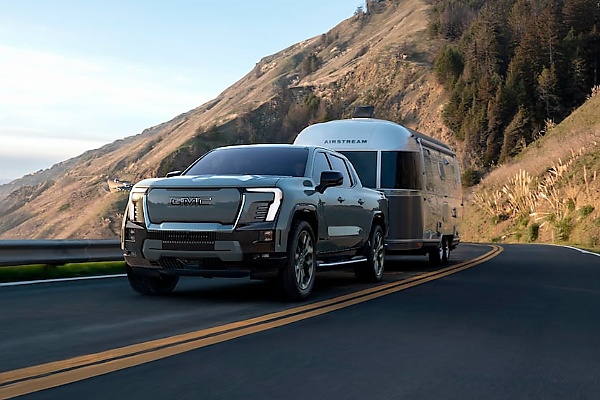 Electric Pickup Wars : GMC Sierra Vs Chevy Silverado Vs Ford F-150 Lightning Vs Rivian R1T Vs Tesla Cybertruck - autojosh 