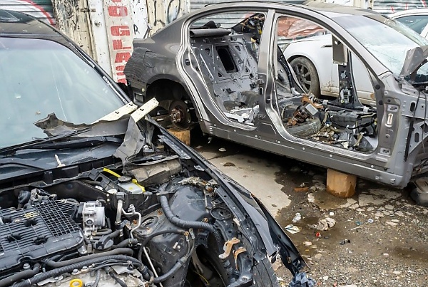 Lagos Police Arrests Gang Notorious For Stealing And Dismantling Cars For Spare Parts Sales - autojosh