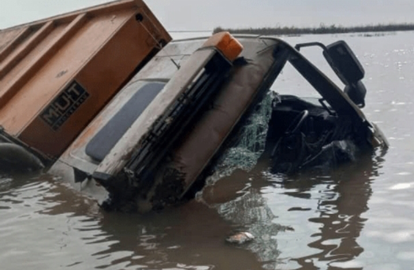 LASEMA To Retrieve PSP Truck That Plunged Into Lagoon, Diversion On 3rd Mainland Bridge On 23rd Oct - autojosh