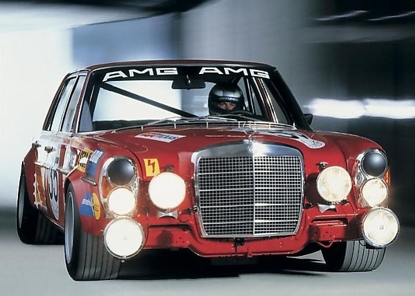 Today's Photos : Mercedes-Benz 300 SEL 6.3 - One Of The World's Fastest 4-door Cars In The Early 1970s - autojosh 