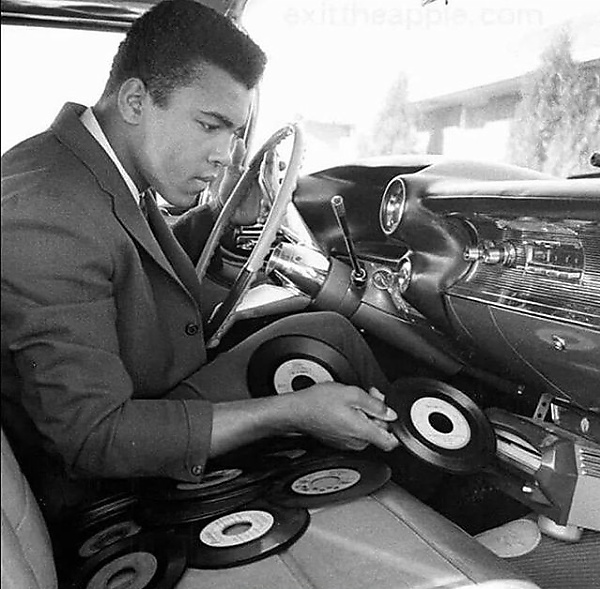 Today's Photos : Muhammad Ali In a 1959 Cadillac Eldorado Equipped With A Vinyl Record Player - autojosh 