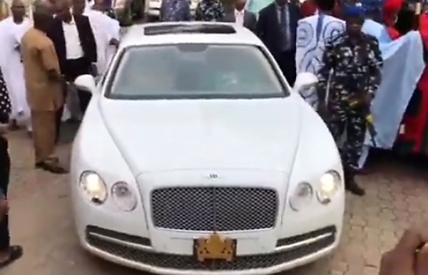 Moment Ooni Of Ife Arrived At Igbinedion 88th Birthday In A Bentley Flying Spur - autojosh 
