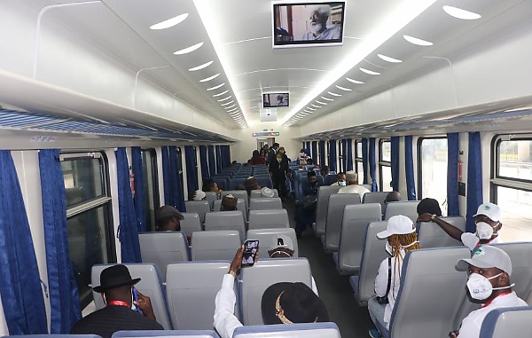 953,099 (+124%) Passengers Traveled Via Nigerian Rail In Q1 2022, 422,393 (-25%) In Q2 - NBS - autojosh 