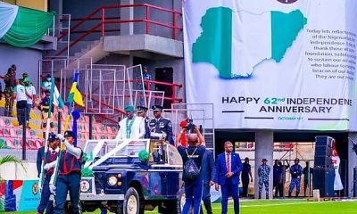 Photos : Sanwo-Olu Rode In Open-top Land Rover Defender During 62nd Independence Day Parade - autojosh